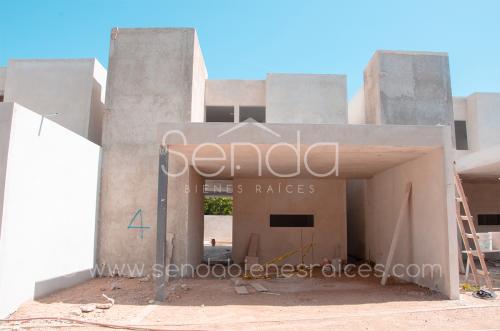 1011-35296-22JC-04_-_Venta-de-casa-tipo-Townhouses-en-Privada-Dzitya-con-alberca-y-3-Habitaciones-_(5).jpg