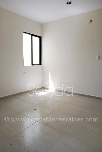 1011-37608-Venta-de-Casa-tipo-Townhouse-en-Privada-Dzitya-con-Alberca-y-3-Habitaciones-10.jpg