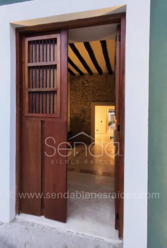 1530-43478-Casa-Neek-estilo-boutique-en-venta-en-centro-historico-754325jpg.jpg