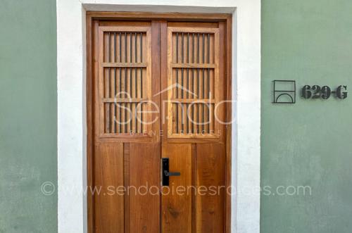 1530-43728-Casa-estilo-boutique-en-venta-en-centro-historico-de-Merida-Casa-Neek_(4).jpg