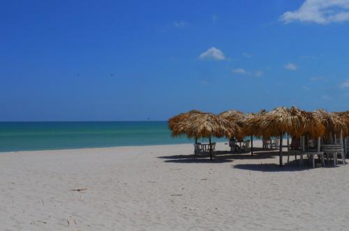 662-22517-terrenos-residenciales-en-venta-playa-sisal-yucatán-02.jpg