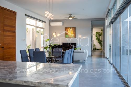 903-24337-residencia-en-venta-una-planta-en-cholul-al-norte-de-merida-17.jpg