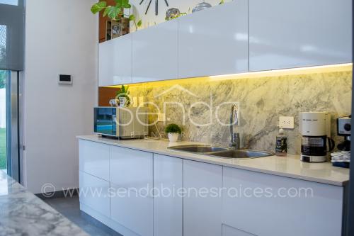 903-24339-residencia-en-venta-una-planta-en-cholul-al-norte-de-merida-19.jpg