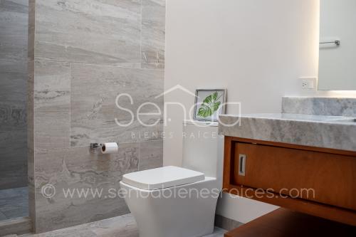 903-24353-residencia-en-venta-una-planta-en-cholul-al-norte-de-merida-33.jpg