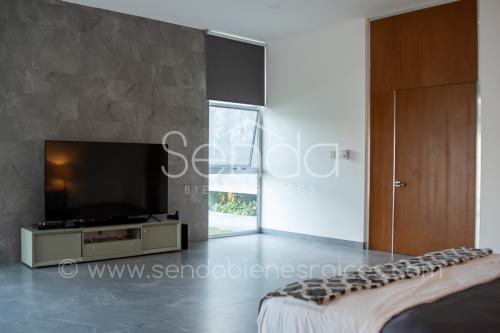 903-24358-residencia-en-venta-una-planta-en-cholul-al-norte-de-merida-38.jpg