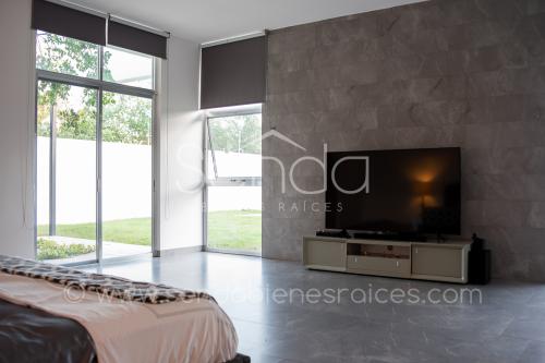 903-24359-residencia-en-venta-una-planta-en-cholul-al-norte-de-merida-39.jpg